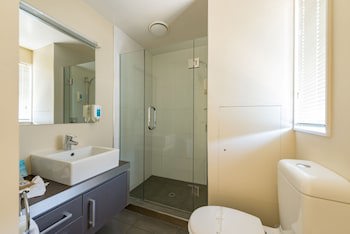 Edgewater Palms Apartments