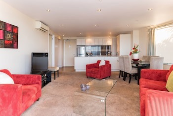 Edgewater Palms Apartments