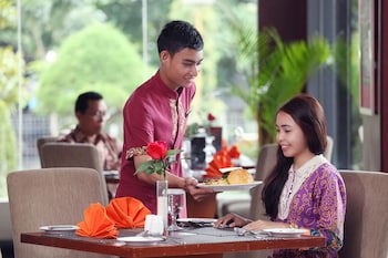 Grand Hatika Hotel