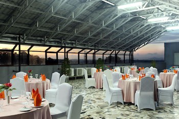 Grand Hatika Hotel
