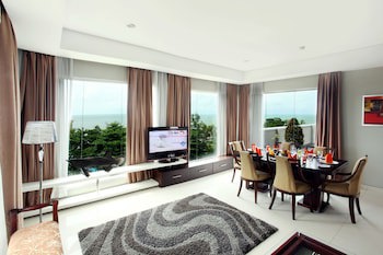 Grand Hatika Hotel