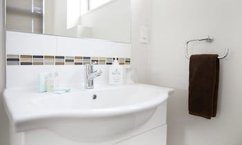 Focus Motel And Executive Suites
