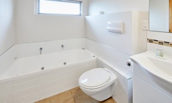 Focus Motel And Executive Suites