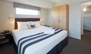 Focus Motel And Executive Suites