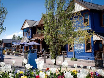 The Blue Pub