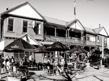The Blue Pub