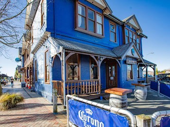 The Blue Pub