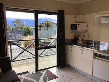 Fiordland Great Views Holiday Park