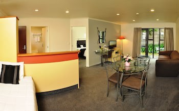 Chancellor Motor Lodge & Conference Centre