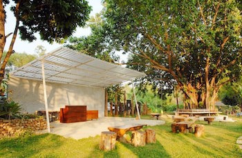 Boutique Raft Resort