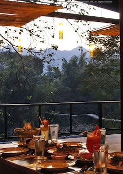 Boutique Raft Resort