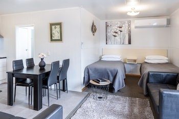 Dunrovin Motel