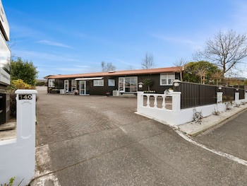 Dunrovin Motel