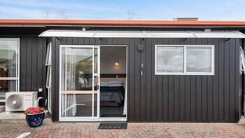 Dunrovin Motel