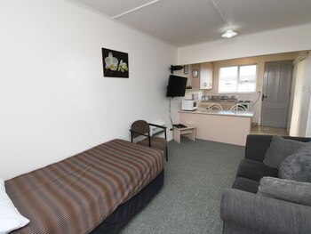 Avon Motel