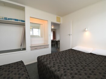 Avon Motel