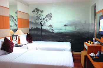 Amos Cozy Hotel & Convention Hall