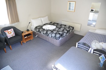 Blenheim Bridges Holiday Park