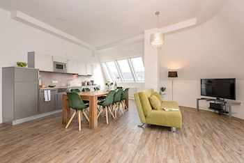 Apartments Rosenthal Residence