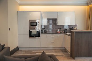 County Hotel & County Aparthotel Newcastle