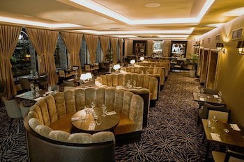 County Hotel & County Aparthotel Newcastle