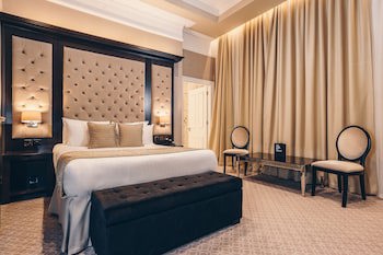 County Hotel & County Aparthotel Newcastle