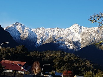 Lake Matheson Motel
