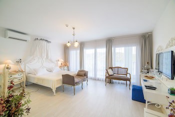 Standard Attic room with sea view (small)