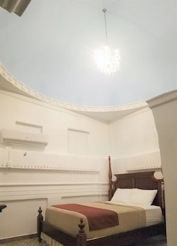 Hotel Colonial