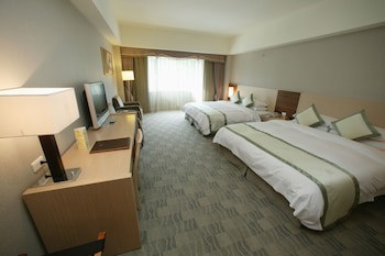 Hoya Hot Springs Resort & Spa