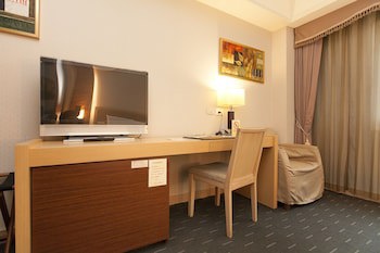 Hoya Hot Springs Resort & Spa
