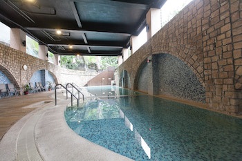 Hoya Hot Springs Resort & Spa
