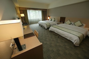 Hoya Hot Springs Resort & Spa