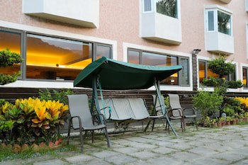 Hoya Hot Springs Resort & Spa