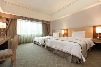 Hoya Hot Springs Resort & Spa