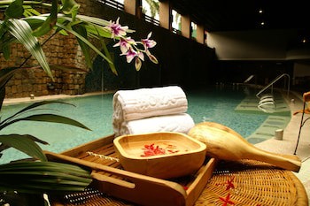 Hoya Hot Springs Resort & Spa