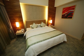 Hoya Hot Springs Resort & Spa