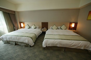 Hoya Hot Springs Resort & Spa