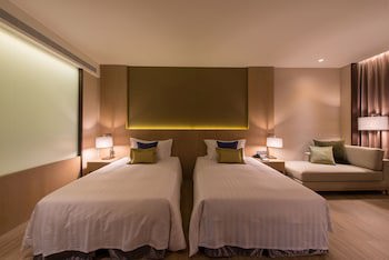 Everrich Golden Lake Hotel