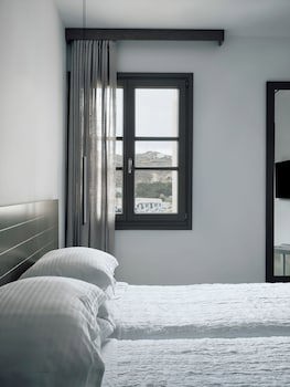 Acteon Hotel