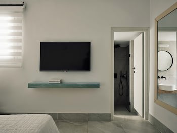 Acteon Hotel
