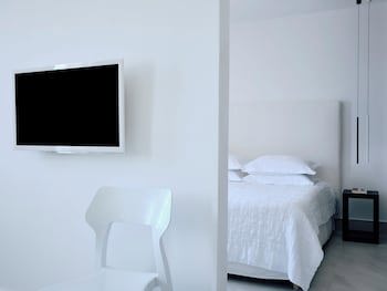 Acteon Hotel