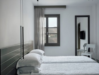 Acteon Hotel
