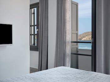 Acteon Hotel