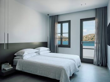 Acteon Hotel