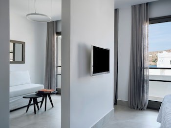 Acteon Hotel