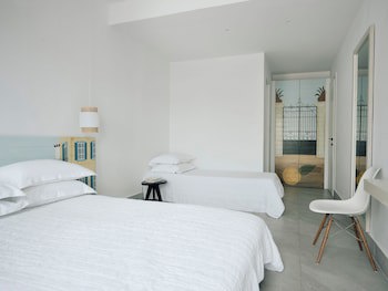 Acteon Hotel