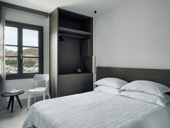 Acteon Hotel
