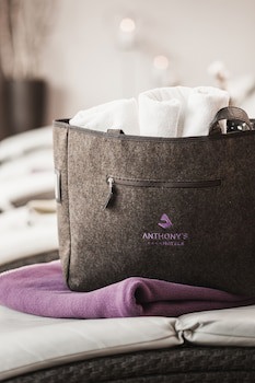 Anthony's Life & Style Hotel