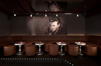 Anthony's Life & Style Hotel